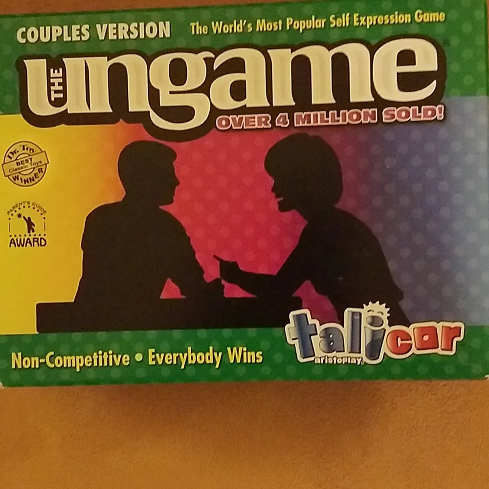 Card game - Picture 1 of 2